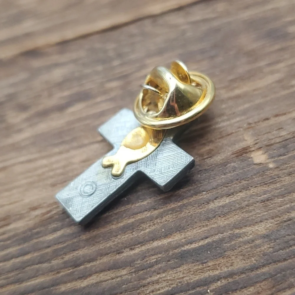 3/$20 Sterling fish Jesus religious pin B522‎